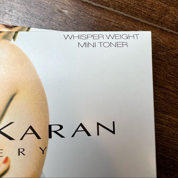 Donna Karan Hosiery 'The Nudes' Pantyhose Color Tone A01 Size Small 3 Pairs NEW. - Picture 4 of 9